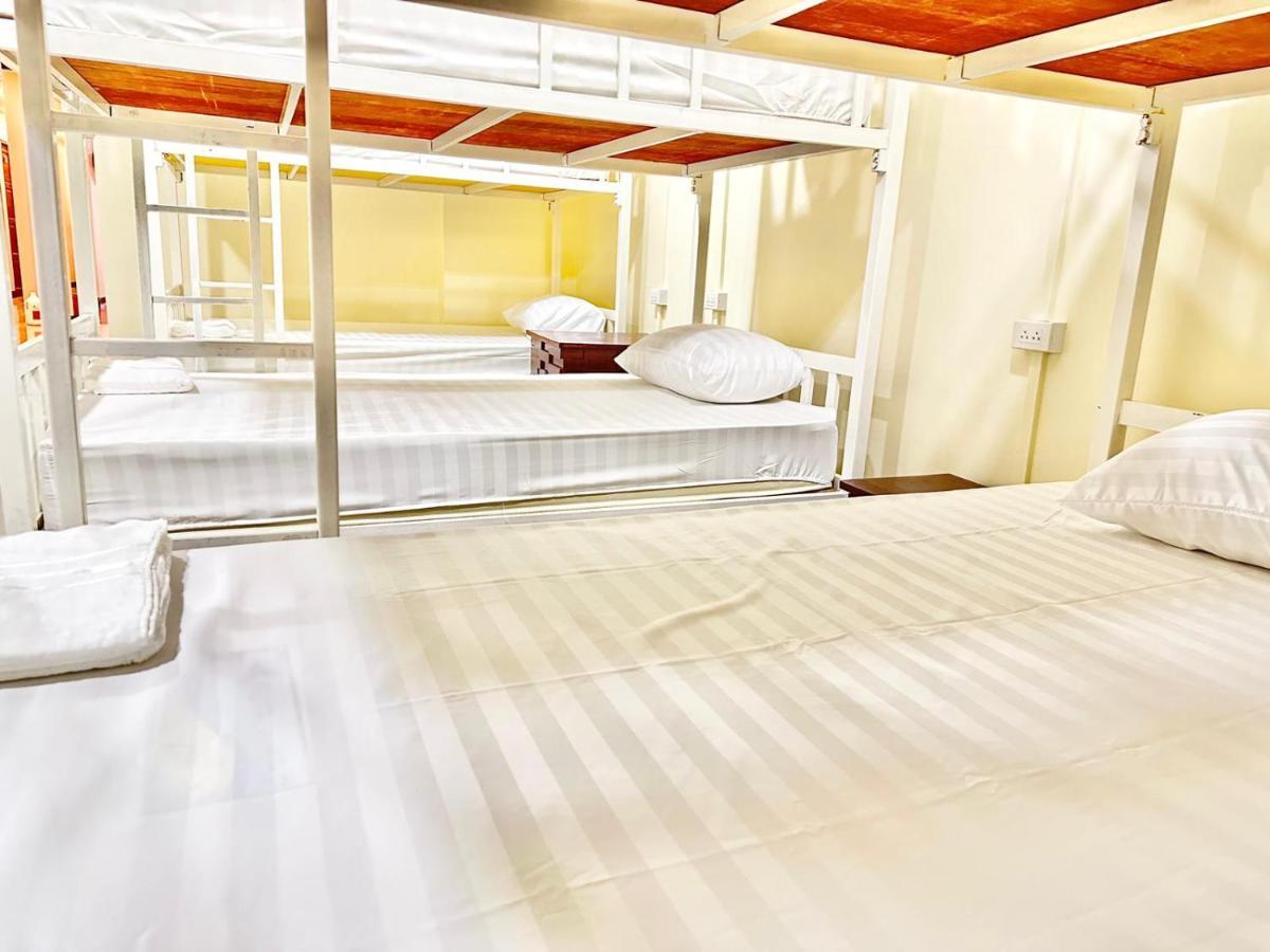 Baan At Khaosan Hostel バンコク都 エクステリア 写真