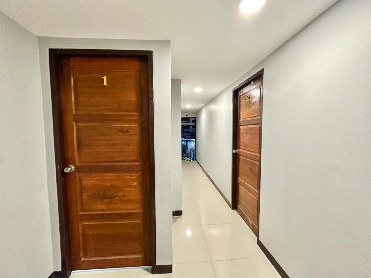 Baan At Khaosan Hostel バンコク都 エクステリア 写真