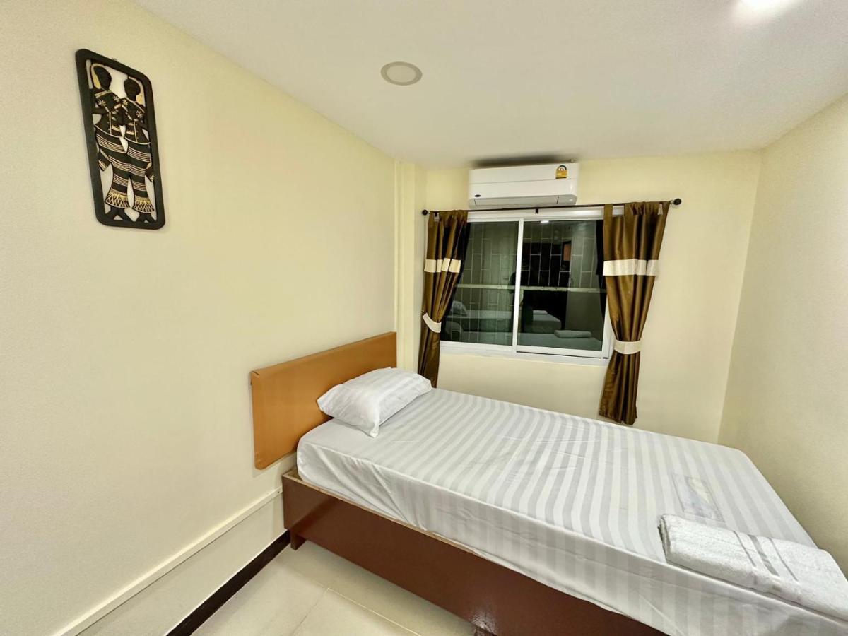 Baan At Khaosan Hostel バンコク都 エクステリア 写真