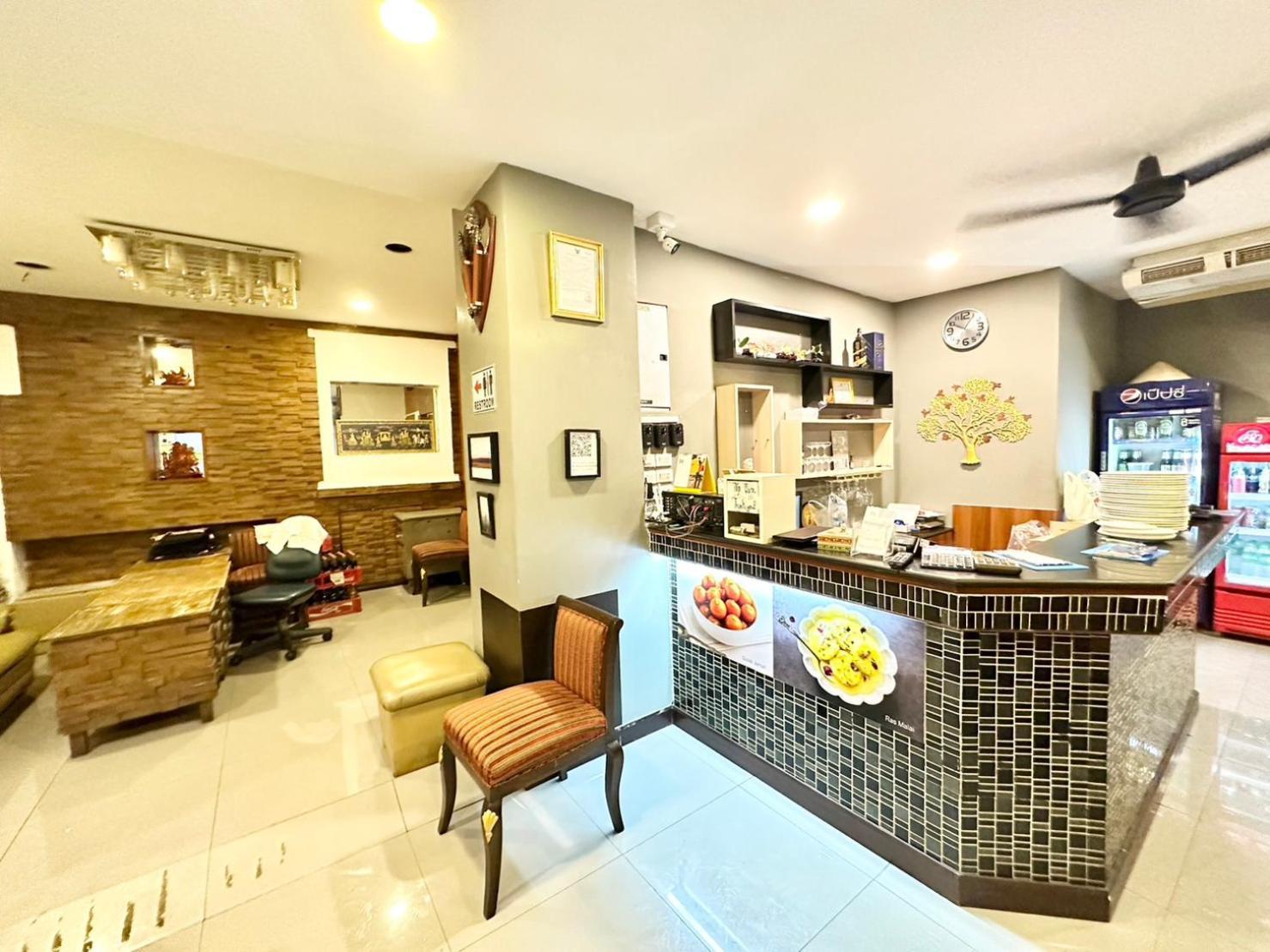 Baan At Khaosan Hostel バンコク都 エクステリア 写真